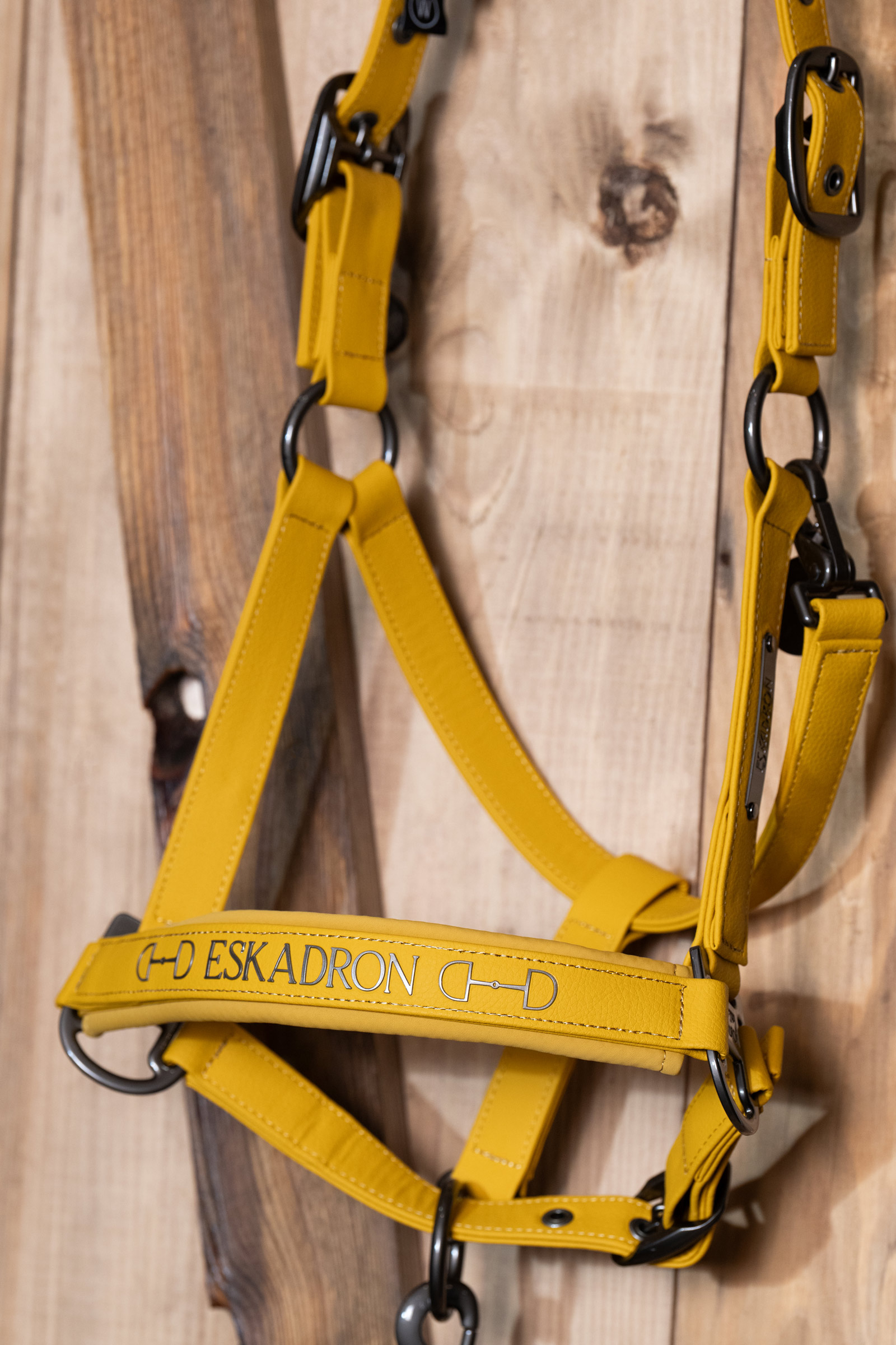 Eskadron Platinum 25 Cavezza a doppio pin in ecopelle