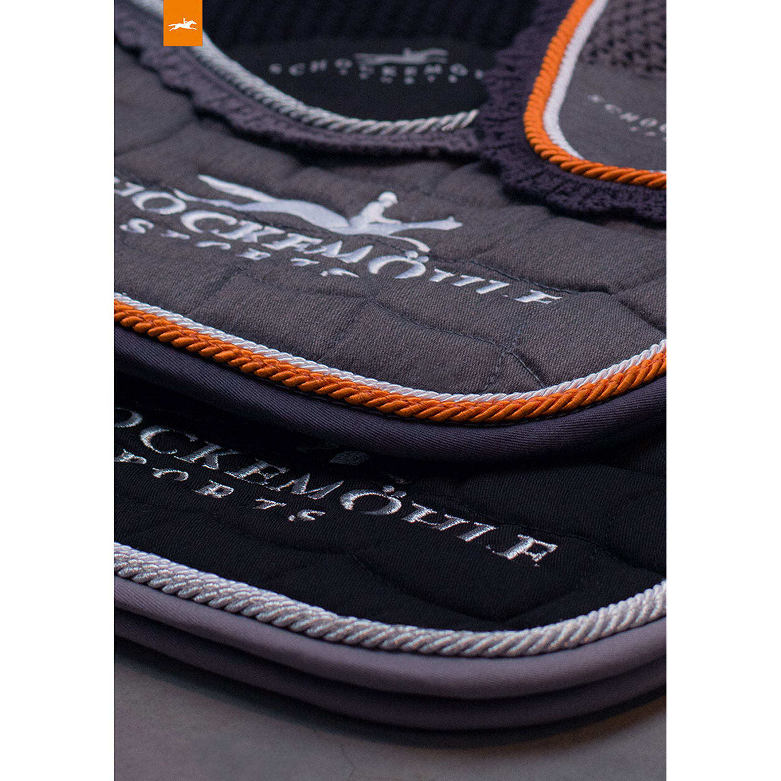 Schockemöhle Sports Dynamite DL, Sottosella da dressage con logo