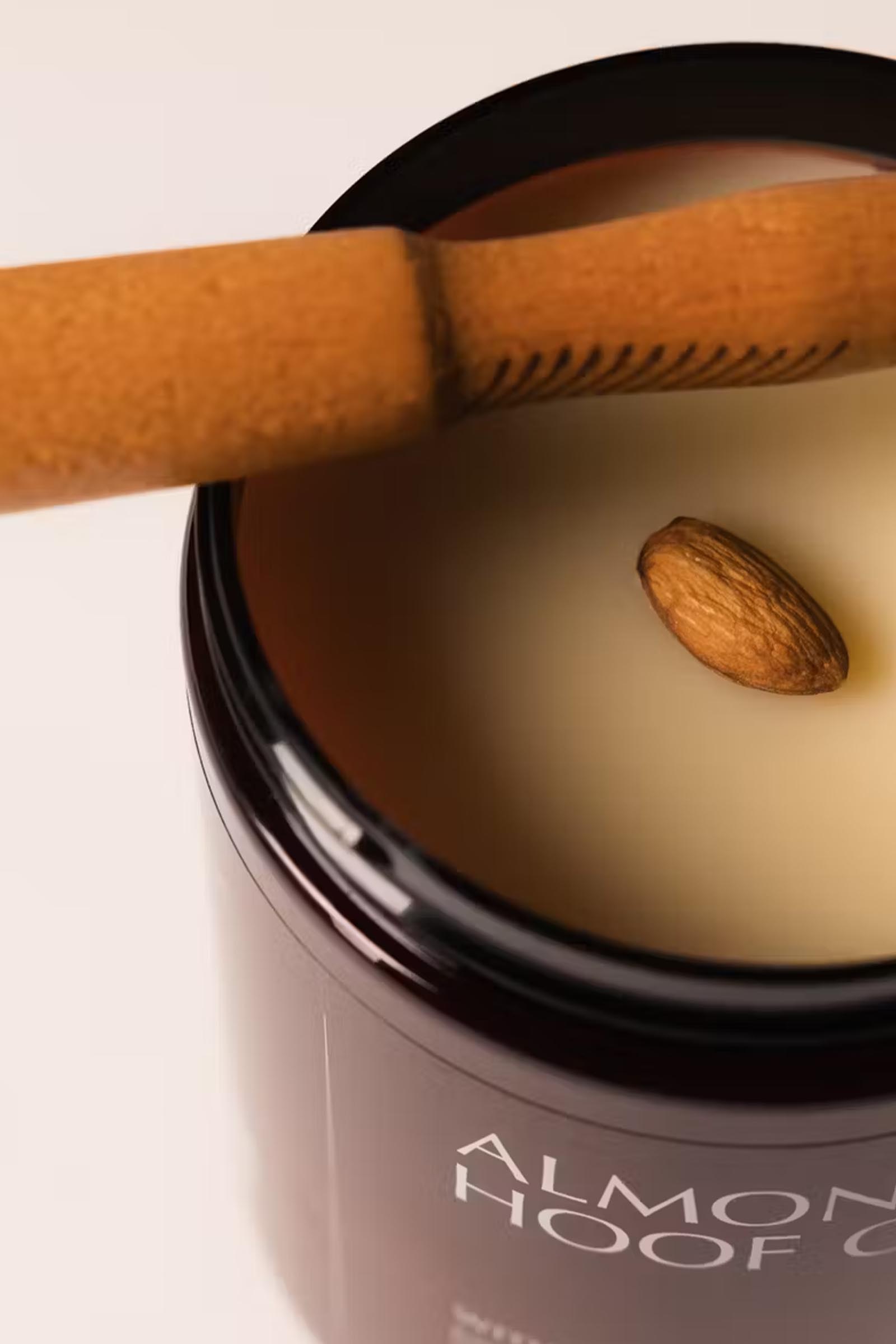 Grooming Deluxe Grasso per zoccoli alla mandorla, 1000 ml