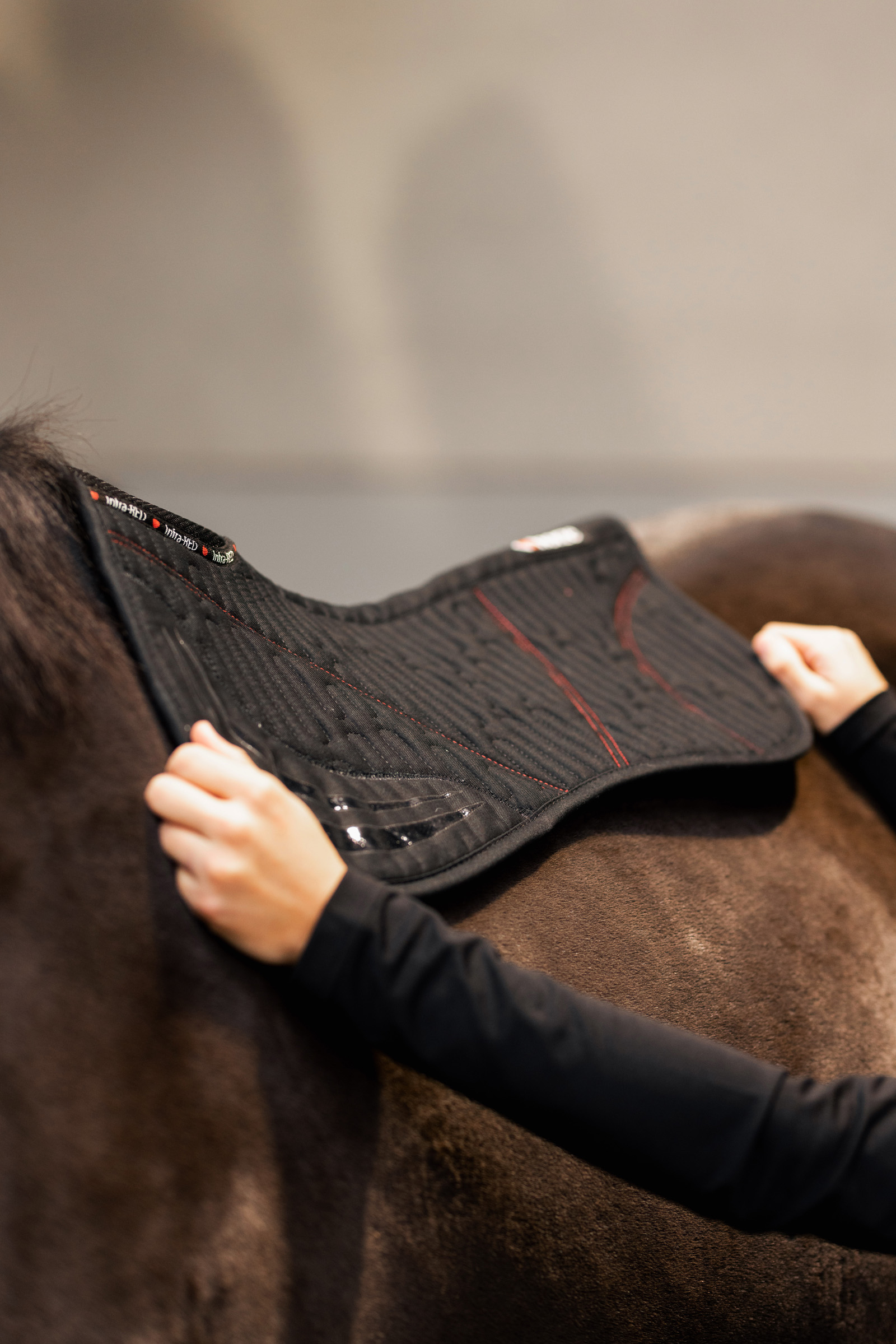 Horze Cairo Mezzo sottosella da salto a infrarossi