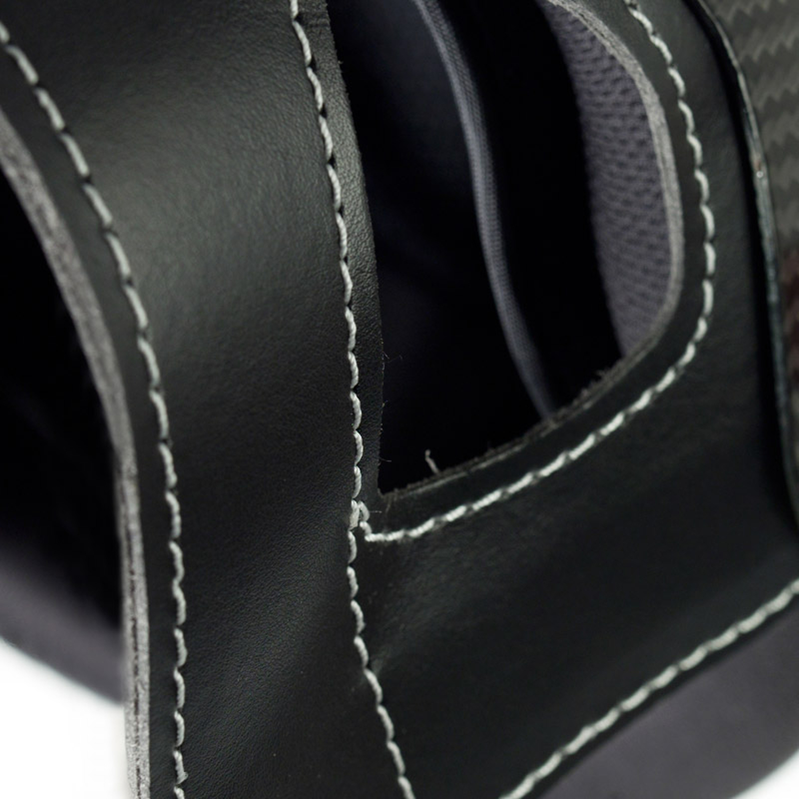 Casco Finntack Elite in fibra di carbonio