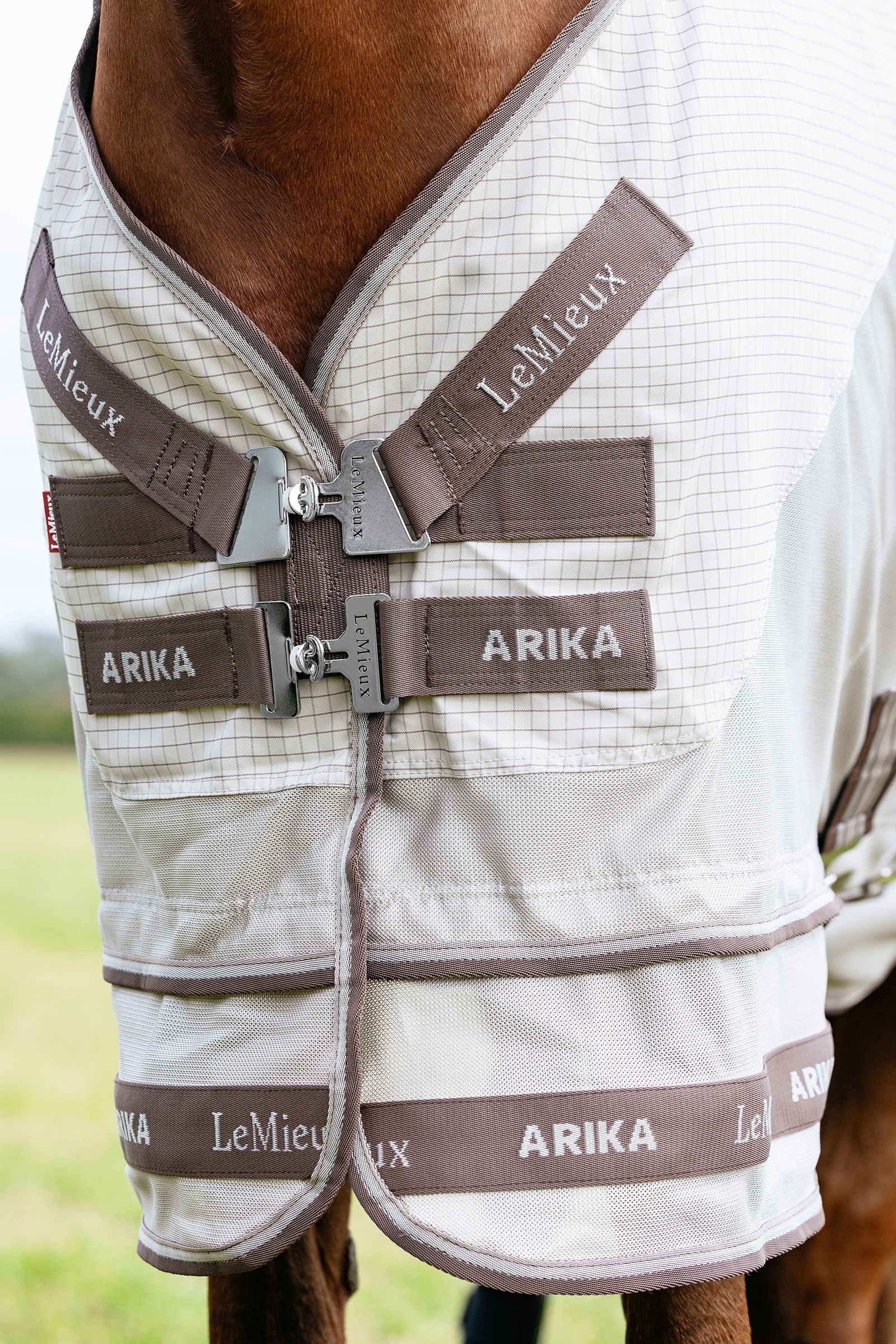LeMieux Arika 450D Sunstopper coperta da paddock con collo removibile, 0 g