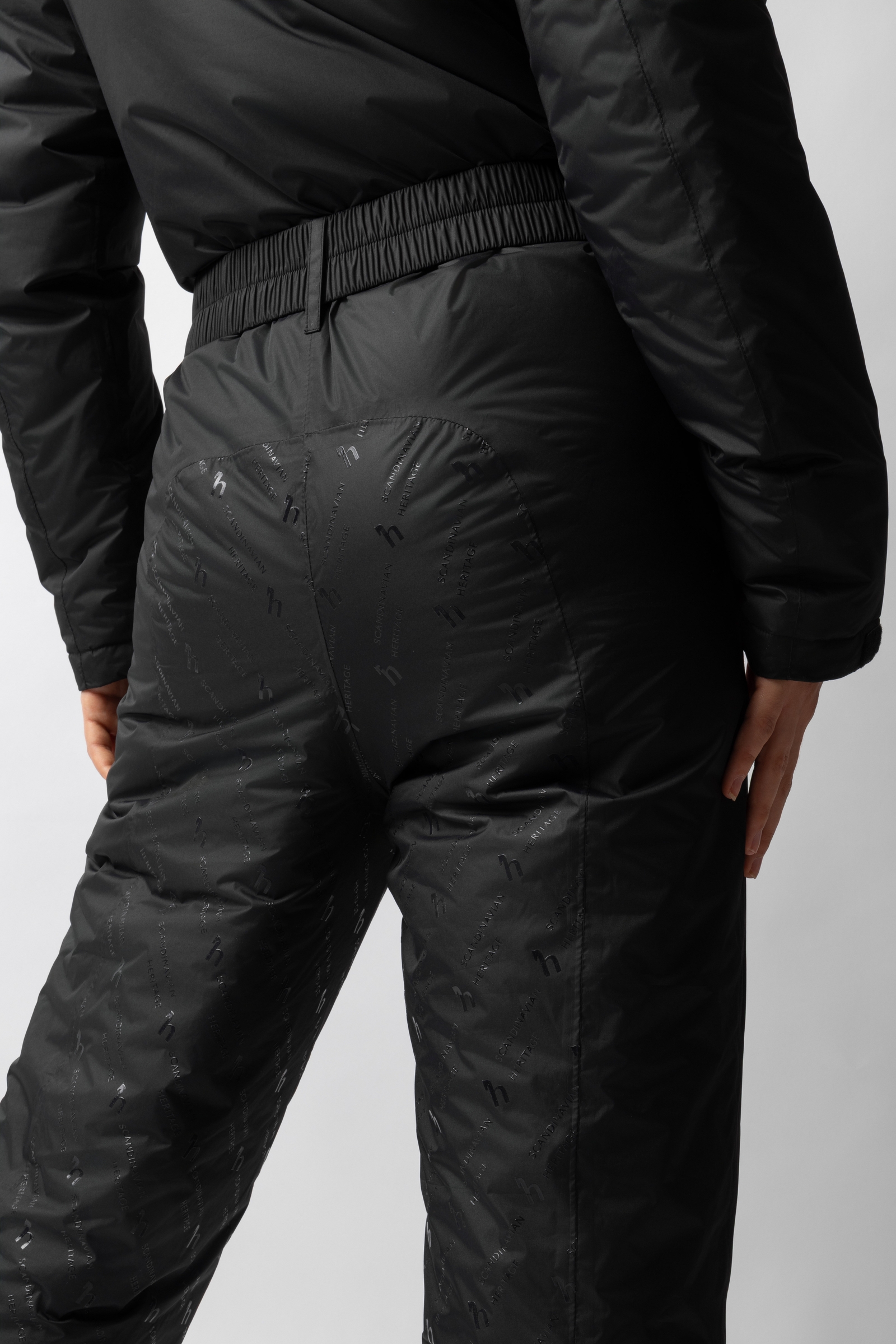 Horze Annica Tuta impermeabile e imbottita da donna