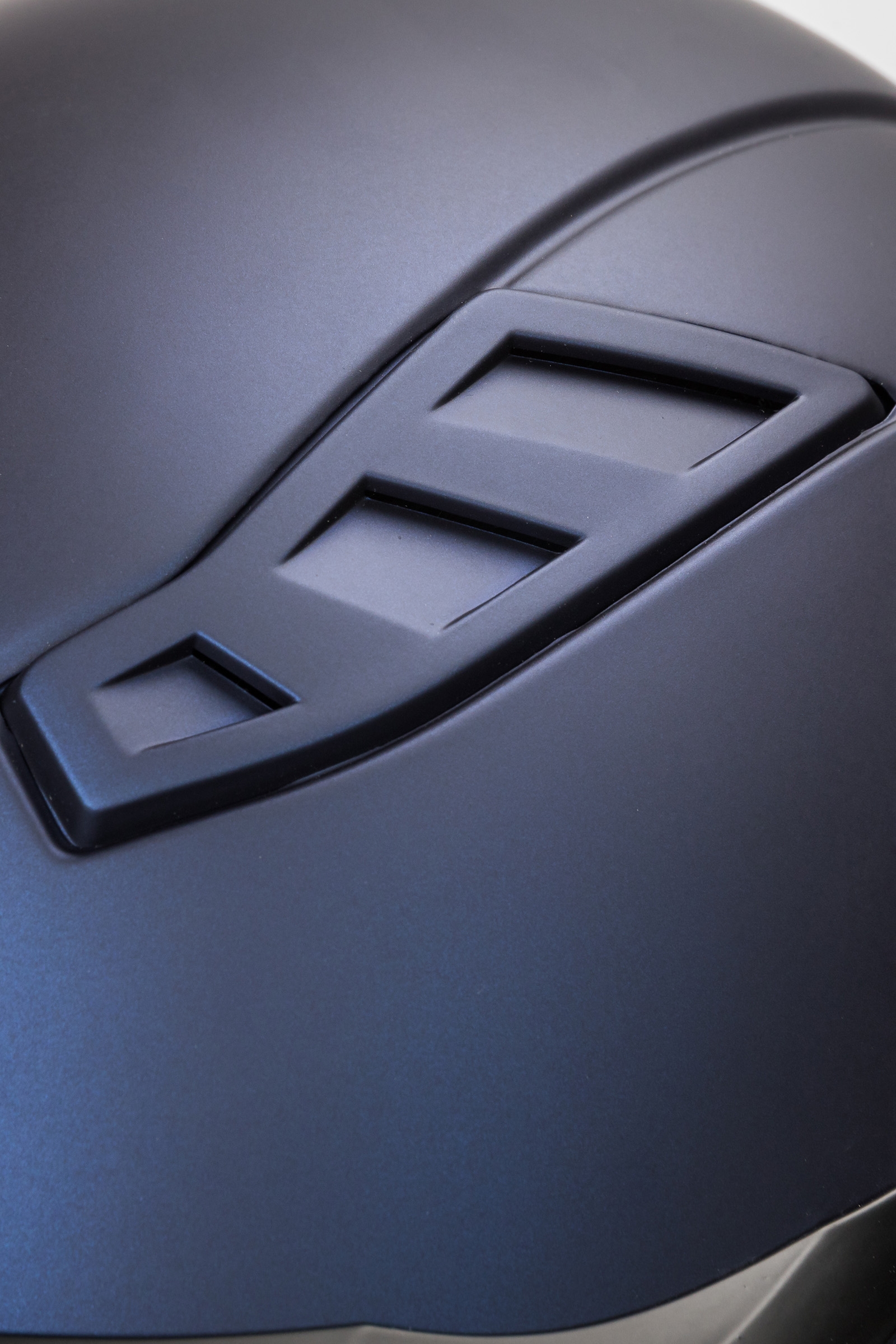 Back on Track EQ3 MIPS Casco da equitazione con superficie superiore liscia