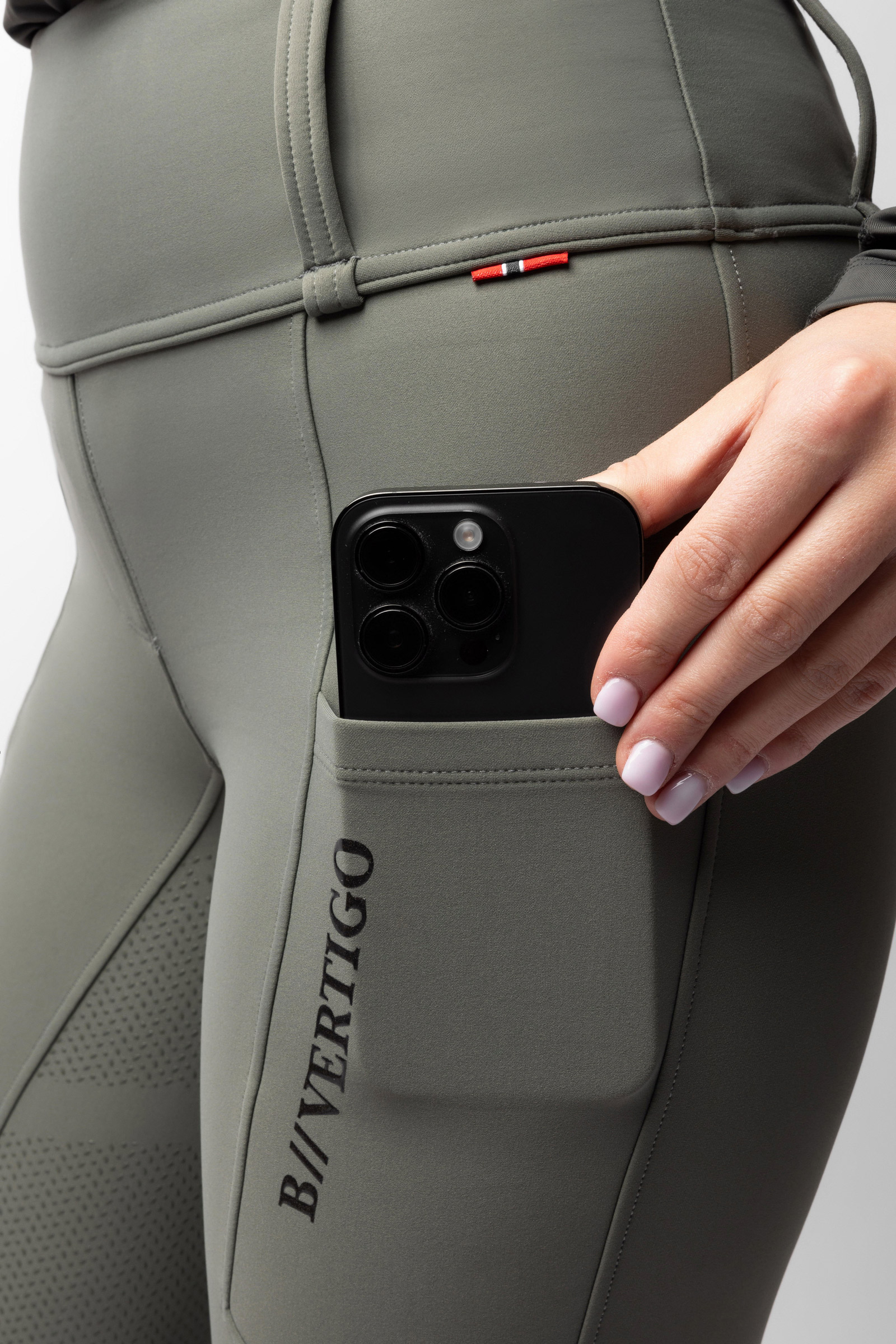 B Vertigo Chiara Pantaloni da equitazione con piena in silicone con compressione e design ibrido  