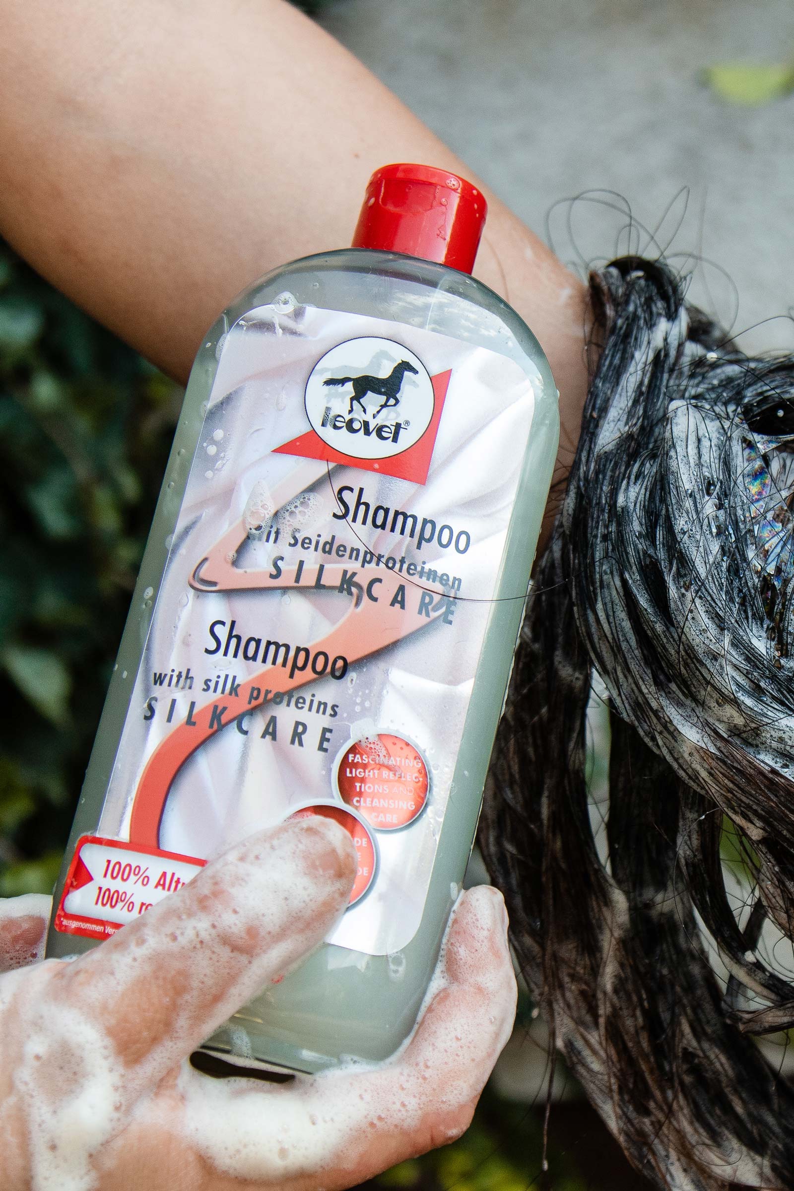 Shampoo per la cura della seta Leovet