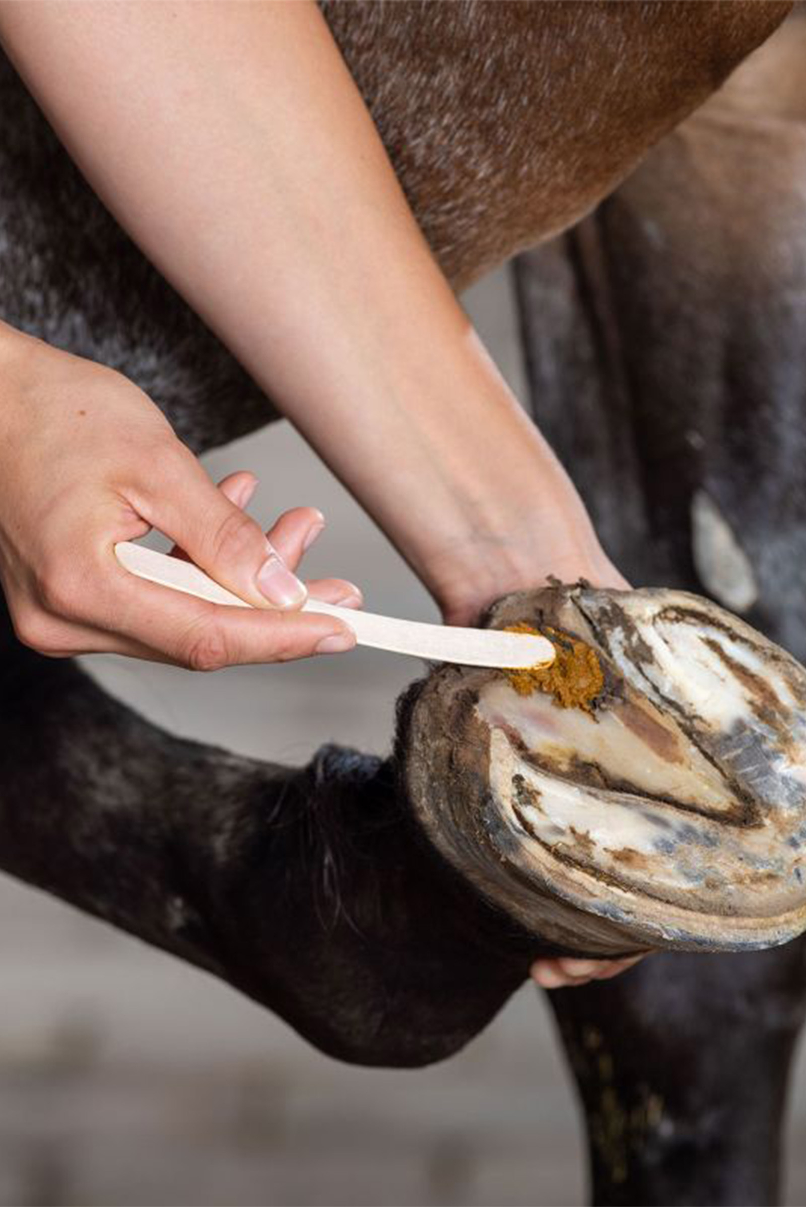 Pasta di Cura Keralit Undercover, 235 g