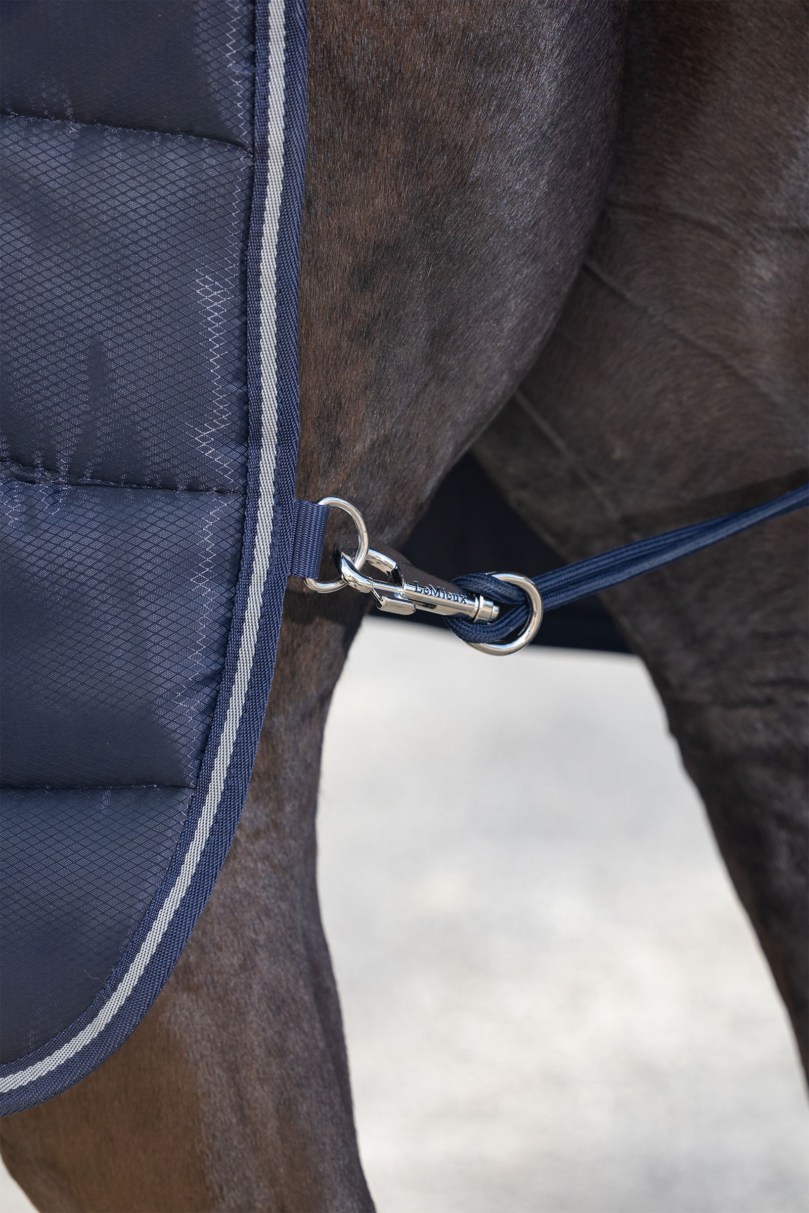 LeMieux Arika Stable-Tek coperta da scuderia, 100 g