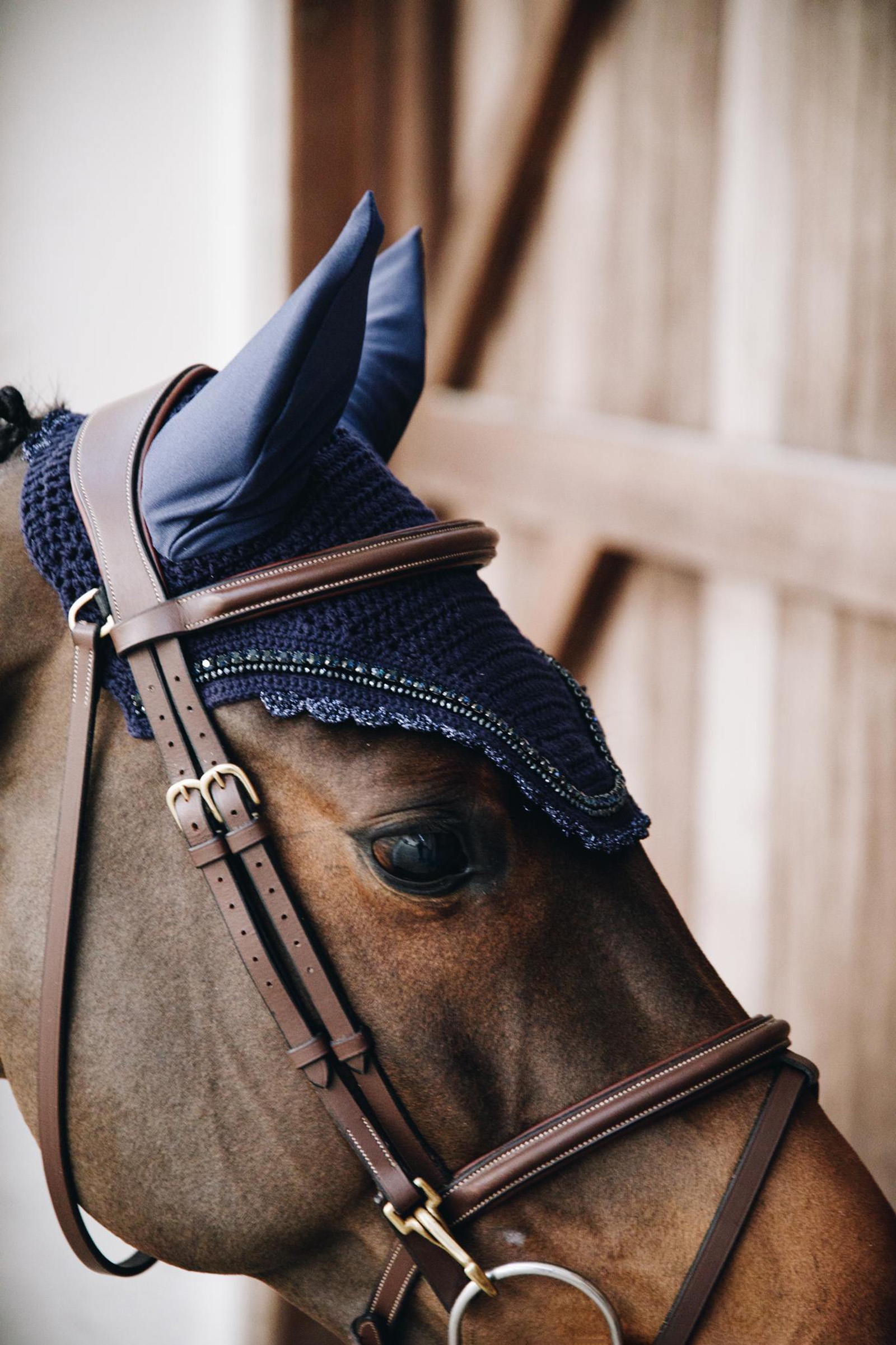 Kentucky Horsewear cuffia antimosche Wellington con pietre e perle  