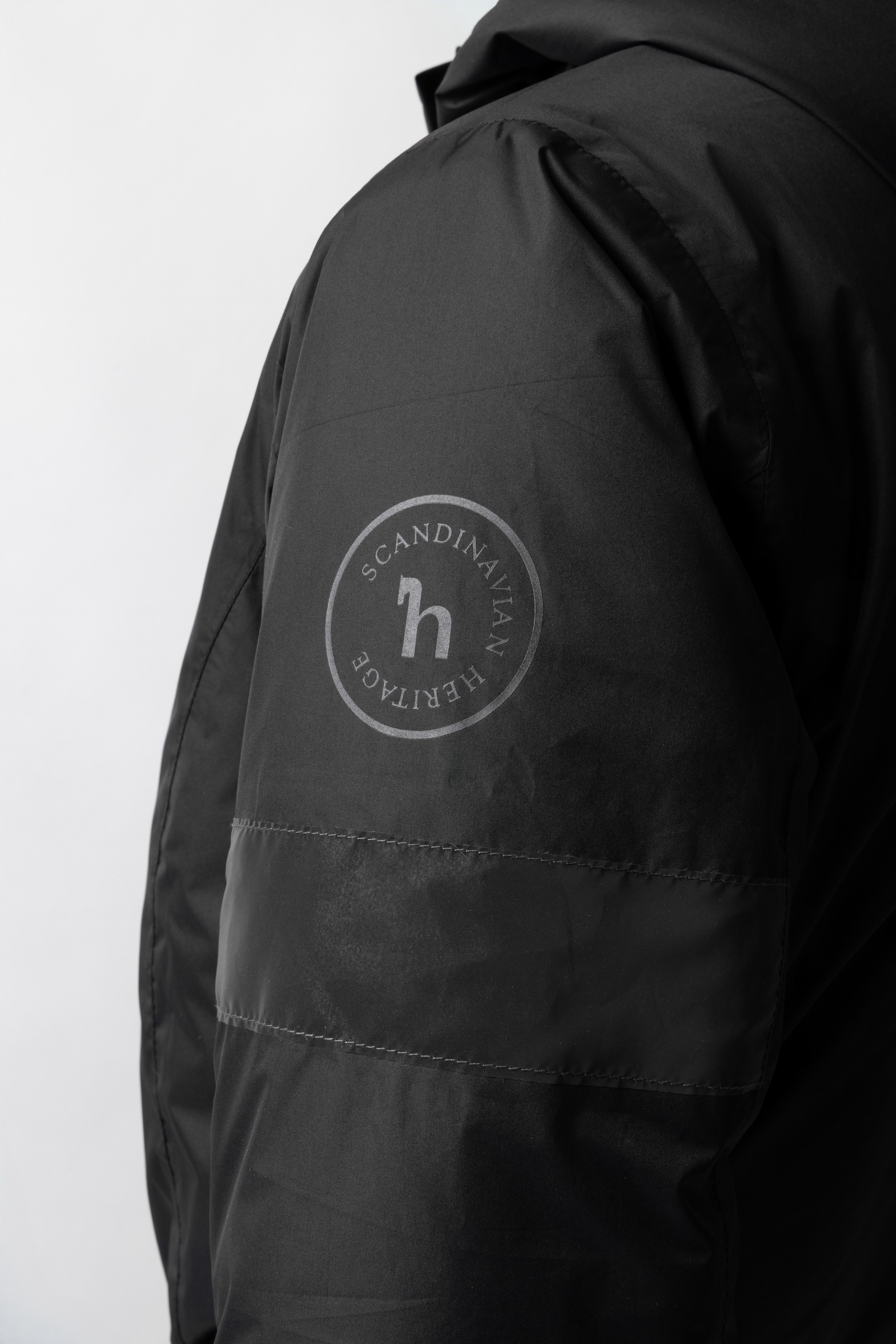 Horze Annica Tuta impermeabile e imbottita da donna