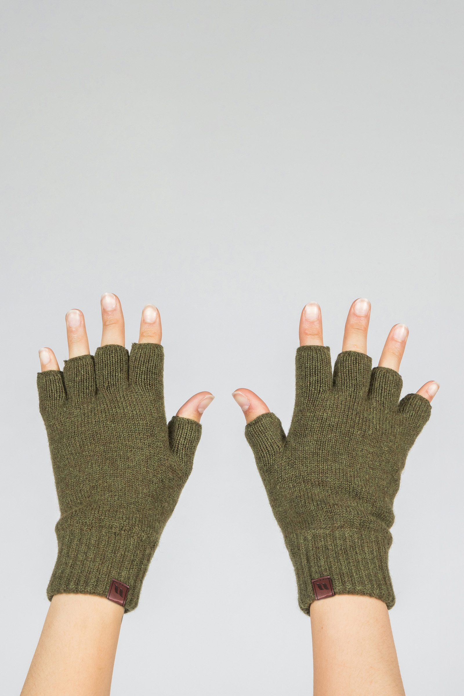 Back On Track Half Finger Gloves