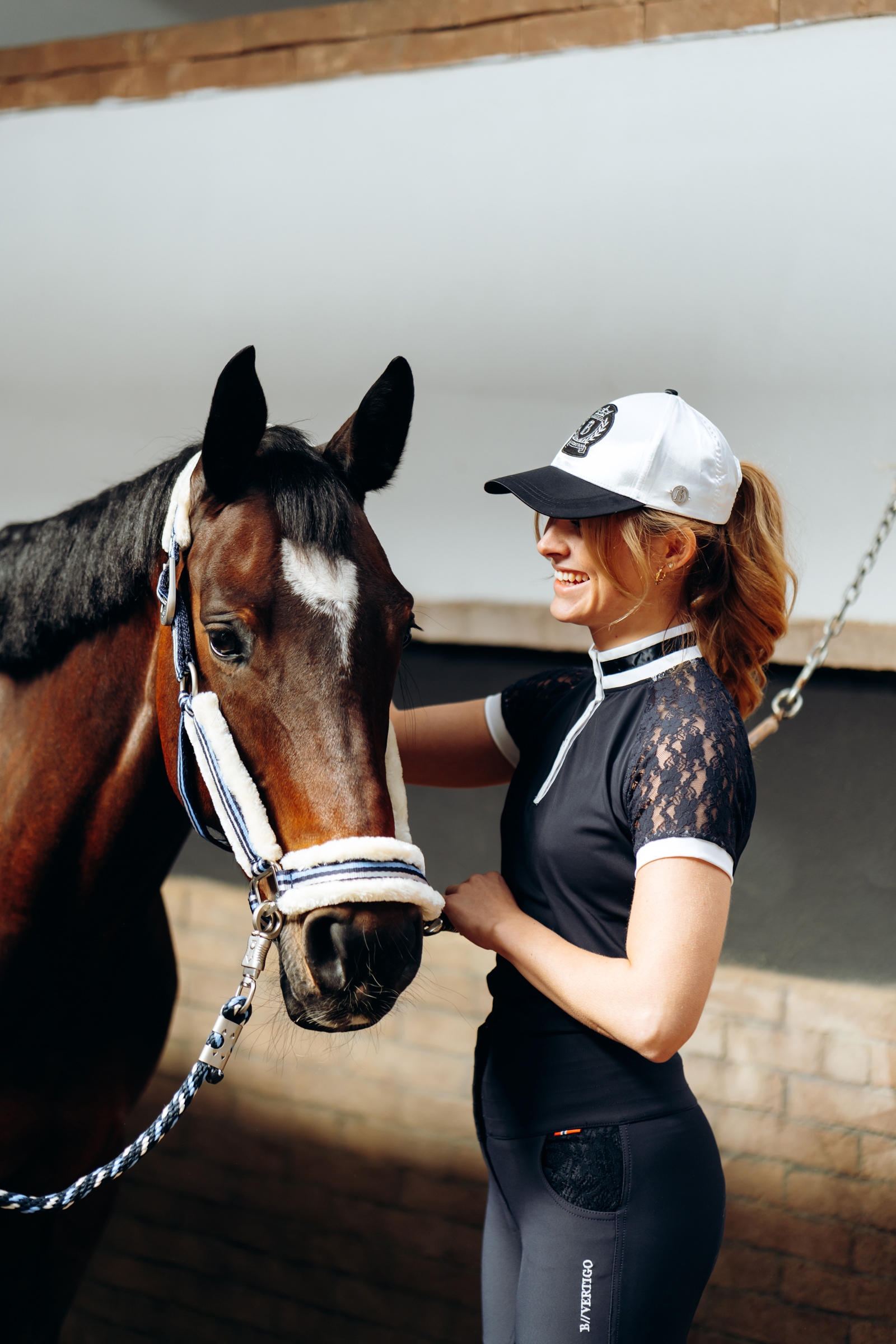 B Vertigo Cappello in raso