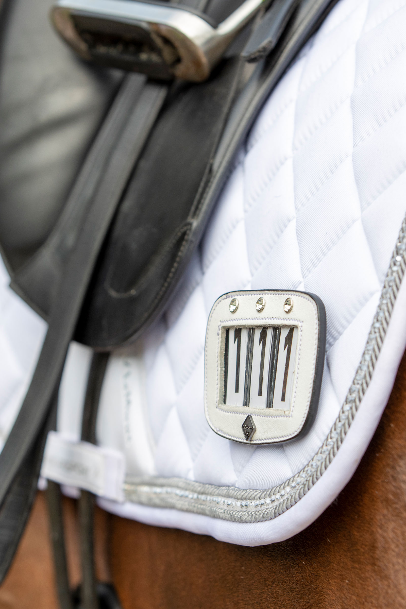 LeMieux porta numero da sella con strass